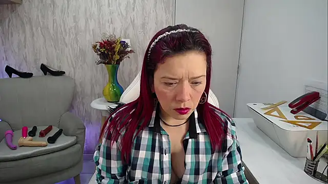 VeronicaBlake online show from March 12, 1:06 pm