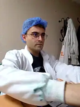 Obstacless online show from January 5, 6:55 pm