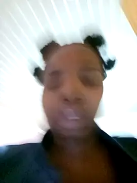 ShySexyBaddiexx online show from February 22, 2:24 am