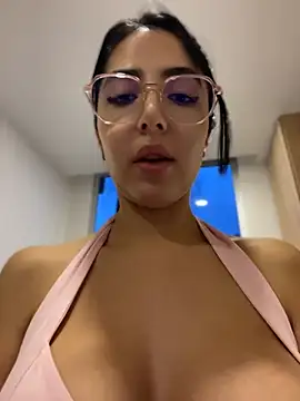 oh nina online show from July 9, 11:20 pm