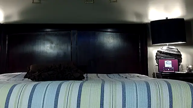 Snapshot of Hornylouisewil chatting on November 28, 11:40 pm Hornylouisewil online show from November 28, 11:40 pm