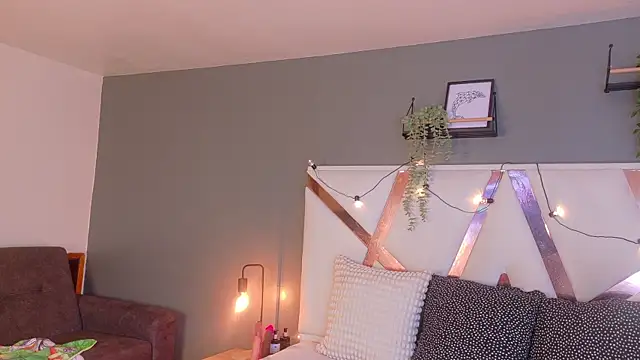 JenaCooper  online show from January 9, 7:37 pm