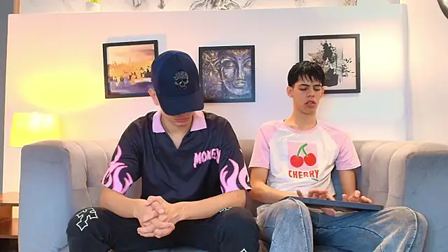 TWINKS FRIENDS online show from March 13, 1:18 pm