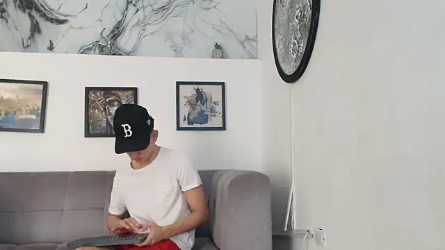 TWINKS FRIENDS online show from March 14, 1:05 pm