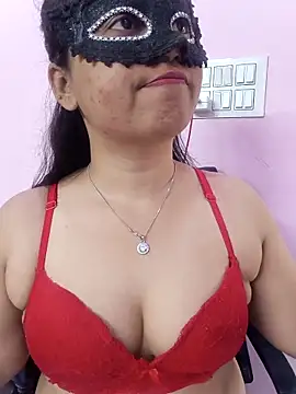 Iampriyaaa15 online show from November 15, 7:05 am