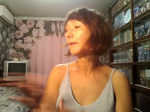 Snapshot of Pline1 chatting on September 14, 8:41 pm Pline1 online show from September 14, 8:41 pm
