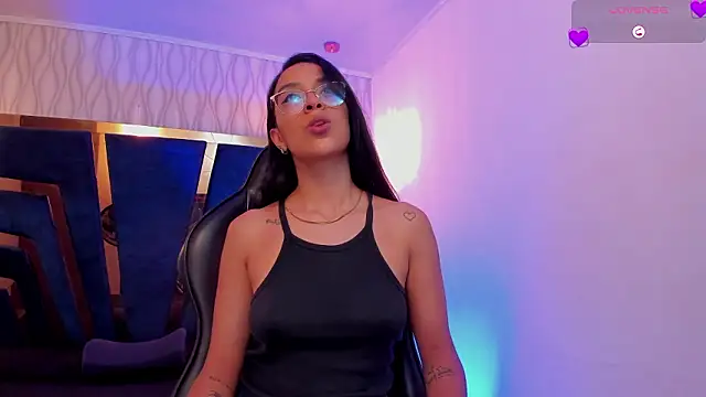 zoe martins  online show from February 14, 5:43 pm