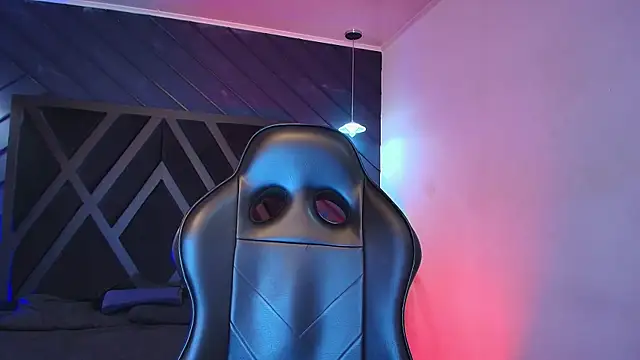 zoe martins  online show from April 10, 5:17 pm