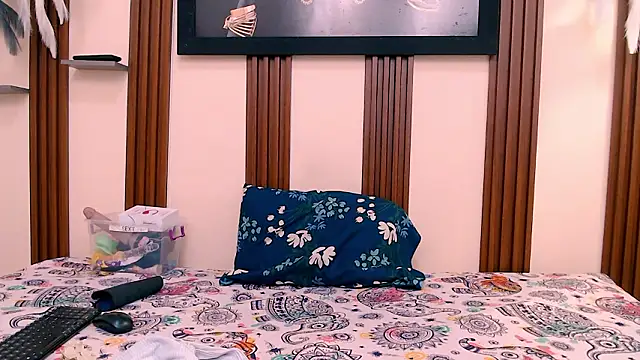 kimberly18cute online show from February 3, 1:04 am