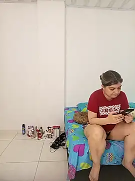 queemking online show from March 25, 7:09 pm