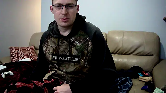 Snapshot of jungleking_88 chatting on February 21, 3:02 pm jungleking 88 online show from February 21, 3:02 pm