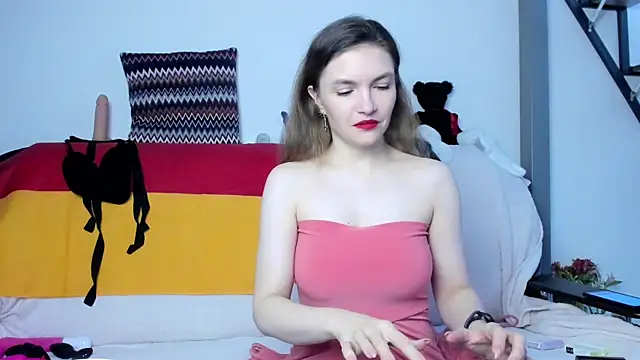 Katherine Twilight online show from February 8, 7:15 am