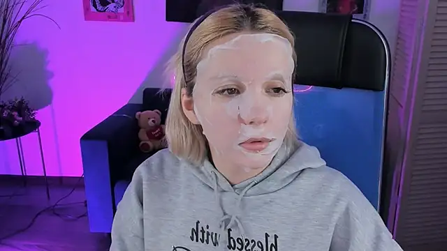 AuroraWrenfield online show from January 16, 4:38 am