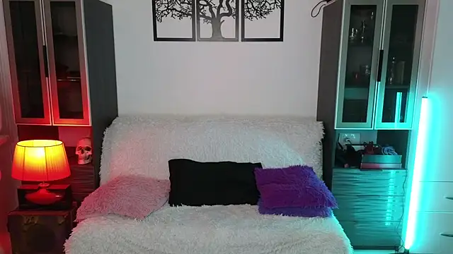 Snapshot of Lila_West chatting on January 27, 3:28 pm Lila West online show from January 27, 3:28 pm