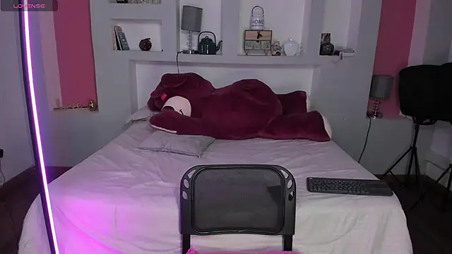 Camila Rivers online show from April 16, 12:28 pm