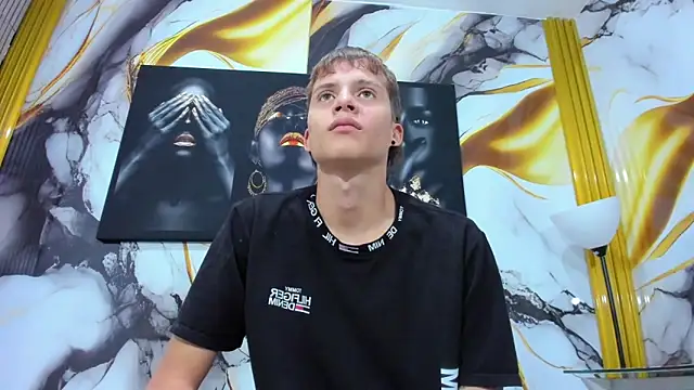 mono blonde online show from June 16, 11:46 am