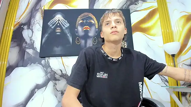 mono blonde online show from July 10, 11:24 am