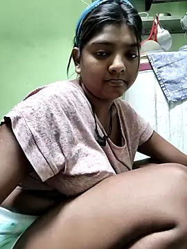 Sweet Liza04 online show from October 17, 9:45 am