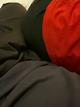 DuoShadows online show from April 14, 5:52 pm