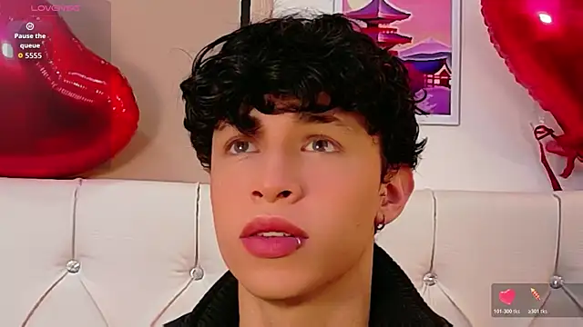 Axel  Evans online show from February 19, 12:34 pm