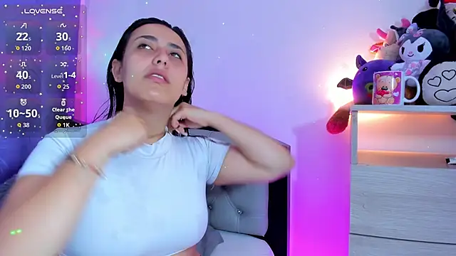 my aleja  online show from March 8, 11:36 am