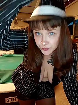 Snapshot of Ursulalane chatting on October 11, 1:38 am Ursulalane online show from October 11, 1:38 am