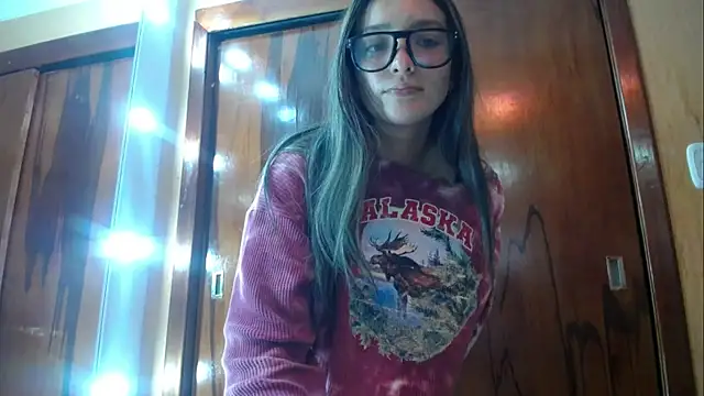 miss lilieth online show from May 10, 2:11 pm