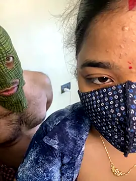 Snapshot of SwatiCam chatting on September 26, 7:01 am SwatiCam online show from September 26, 7:01 am