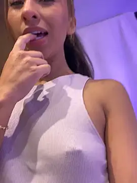 Snapshot of Amonetx chatting on February 11, 1:54 am Amonetx online show from February 11, 1:54 am