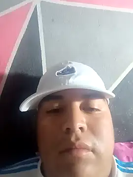 Snapshot of Karlisslu chatting on November 5, 7:30 am Karlisslu online show from November 5, 7:30 am