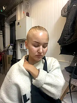 Snapshot of CandyVice chatting on September 20, 4:41 pm CandyVice online show from September 20, 4:41 pm