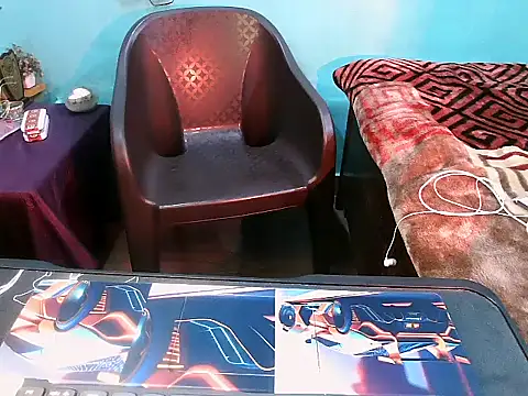 Snapshot of PREETI_BABY chatting on February 9, 5:00 am PREETI BABY online show from February 9, 5:00 am