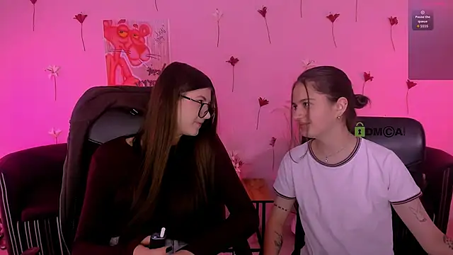 lissa night online show from February 15, 8:49 pm