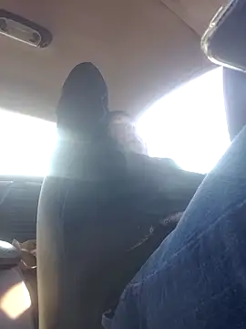 Snapshot of uratre chatting on November 28, 8:44 pm uratre online show from November 28, 8:44 pm