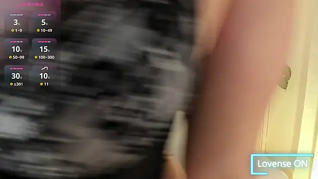 Lea Joness online show from October 23, 11:24 pm