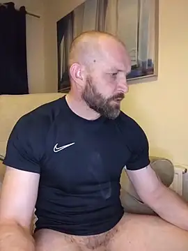 Snapshot of Andrewjames8391 chatting on February 1, 5:33 pm Andrewjames8391 online show from February 1, 5:33 pm