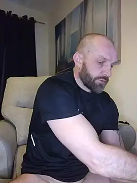 Snapshot of Andrewjames8391 chatting on February 21, 1:01 pm Andrewjames8391 online show from February 21, 1:01 pm