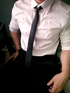 111owo111 online show from June 22, 1:08 pm