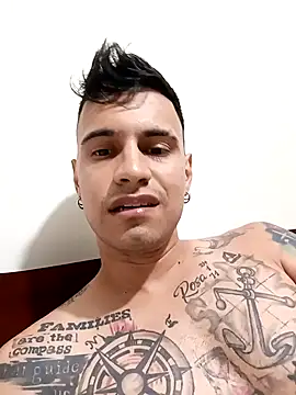 Snapshot of Benito-Ca chatting on March 23, 12:58 am Benito-Ca online show from March 23, 12:58 am