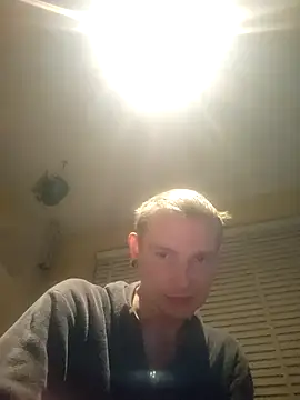 piercingpik online show from March 3, 10:15 pm