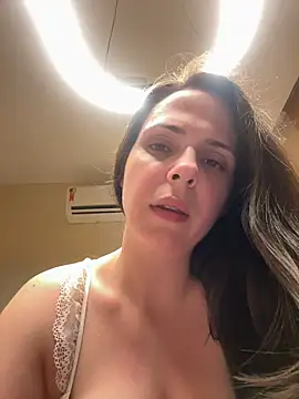 Snapshot of Lady_LauraRose chatting on November 8, 12:00 am Lady LauraRose online show from November 8, 12:00 am