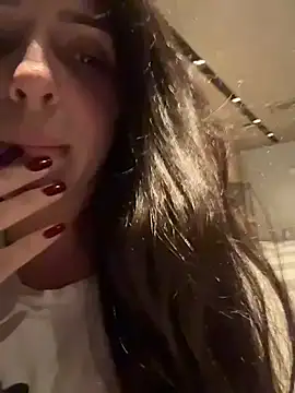 Snapshot of Lady_LauraRose chatting on February 5, 2:27 am Lady LauraRose online show from February 5, 2:27 am