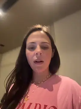 Snapshot of Lady_LauraRose chatting on February 28, 2:45 am Lady LauraRose online show from February 28, 2:45 am