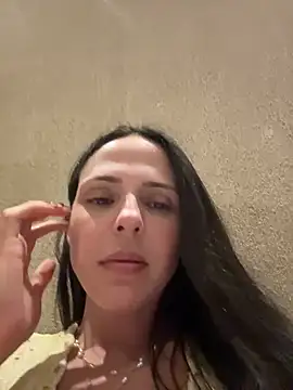 Snapshot of Lady_LauraRose chatting on March 1, 3:30 am Lady LauraRose online show from March 1, 3:30 am