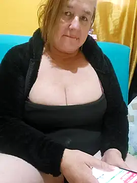 Miss-tetas online show from February 17, 10:49 pm