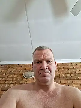 Snapshot of wallacelegend chatting on October 29, 5:31 am wallacelegend online show from October 29, 5:31 am