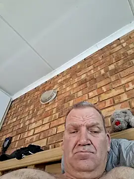 Snapshot of wallacelegend chatting on February 26, 5:50 am wallacelegend online show from February 26, 5:50 am