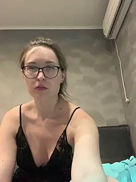 Snapshot of Jugira chatting on September 27, 11:10 pm Jugira online show from September 27, 11:10 pm