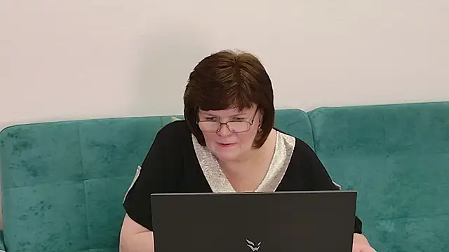 Sandra Sunrise online show from December 5, 10:57 am