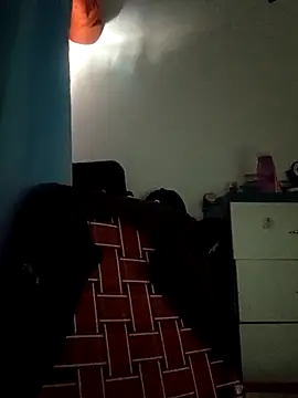 Snapshot of maxiiii125 chatting on November 18, 4:00 pm maxiiii125 online show from November 18, 4:00 pm